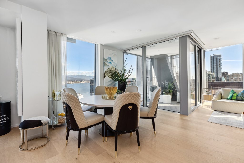 Real estate photographer in burnby