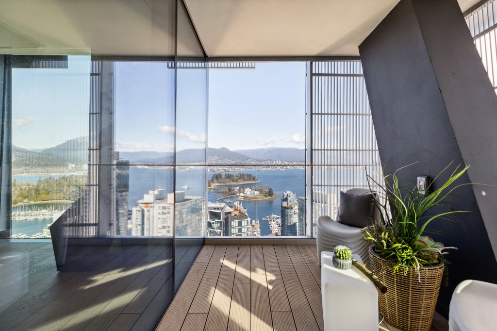 Real estate photographer in burnby